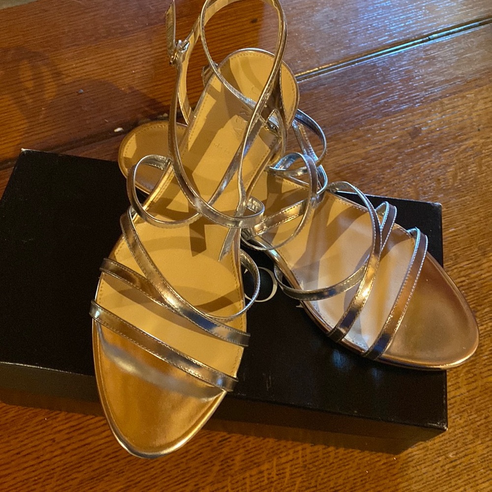 New in original box flat heel sandal
